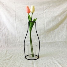 Load image into Gallery viewer, Hanging Glass Flower Vase