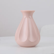 Load image into Gallery viewer, Ceramic Flower Vase