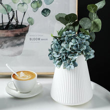 Load image into Gallery viewer, Non-Breakable Hydroponic Vase
