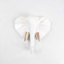 Load image into Gallery viewer, Room Decor Animal Head Resin Hanger
